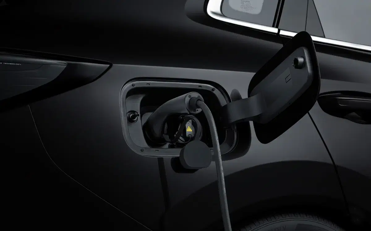 CS55 Plus PHEV Galería 04