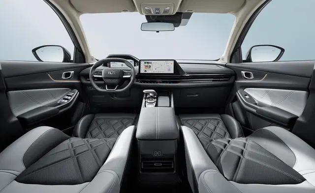 CS55 Plus PHEV Galería 07