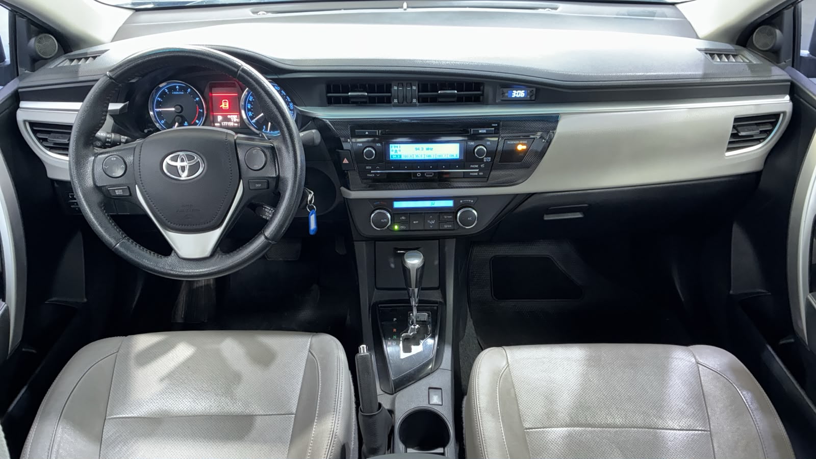 Foto 7 de Toyota Corolla Xei pack CVT 1.8