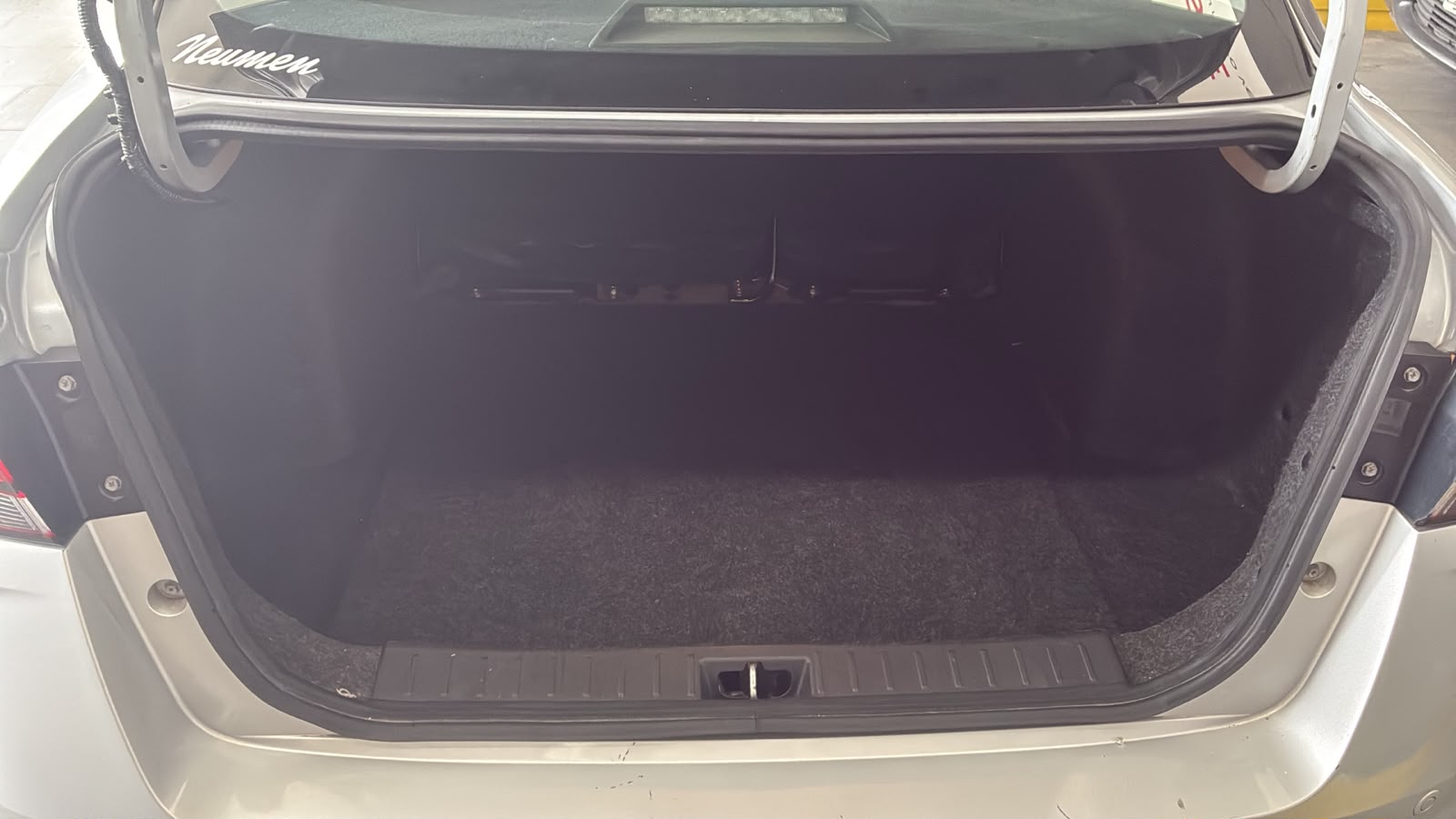 Foto 10 de Nissan Versa Advance At 1.6