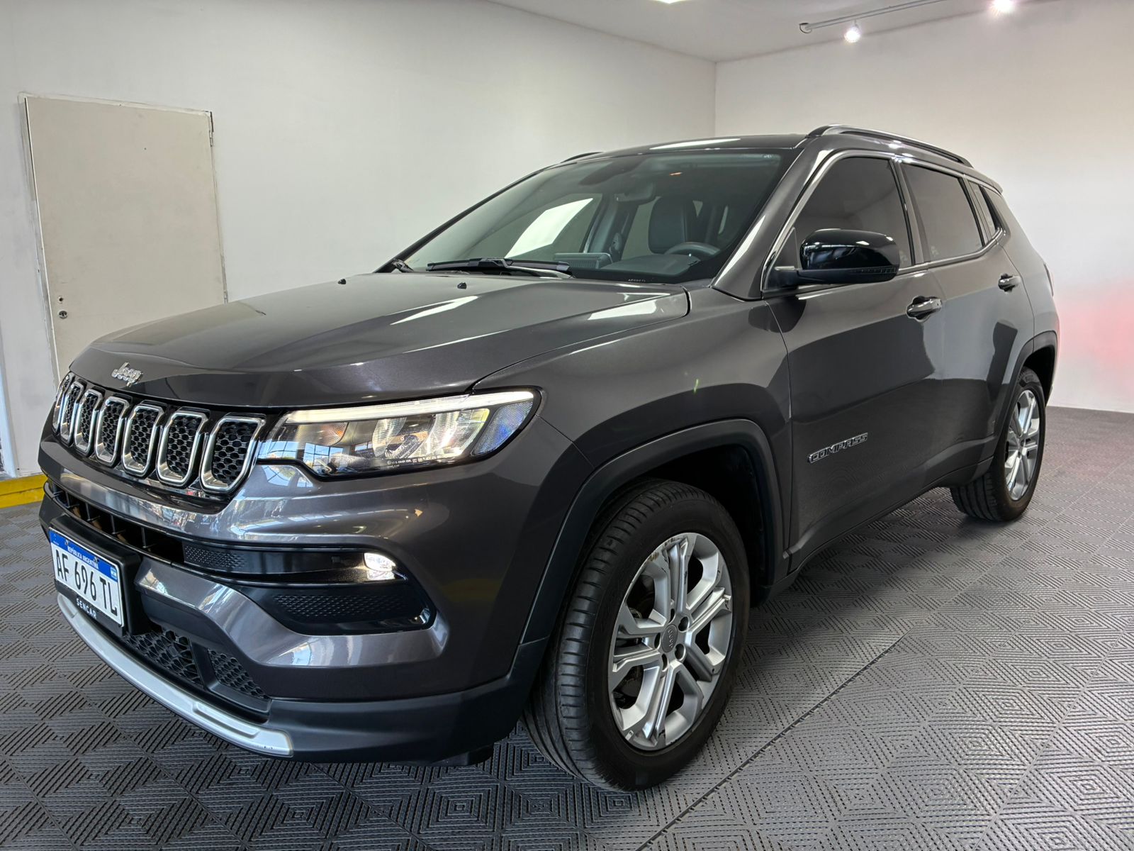 Jeep JEEP COMPASS LONGITUDE 1.3T AT6 4X2