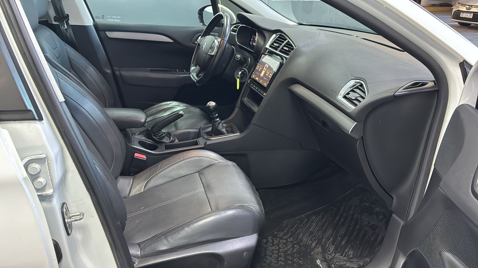 Foto 5 de Citroen C4 Lounge Thp Mt6 Feel Pack am 19