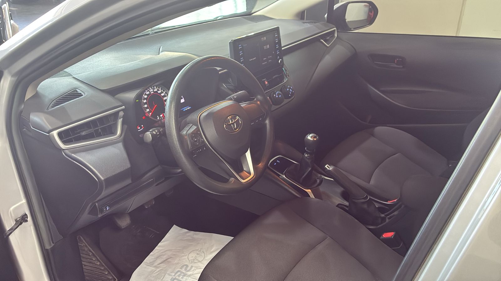 Foto 8 de Toyota Corolla Xli 2.0 mt