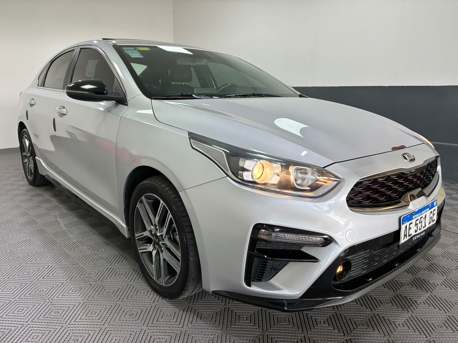 Kia Cerato sx 2.0 at gt Line 