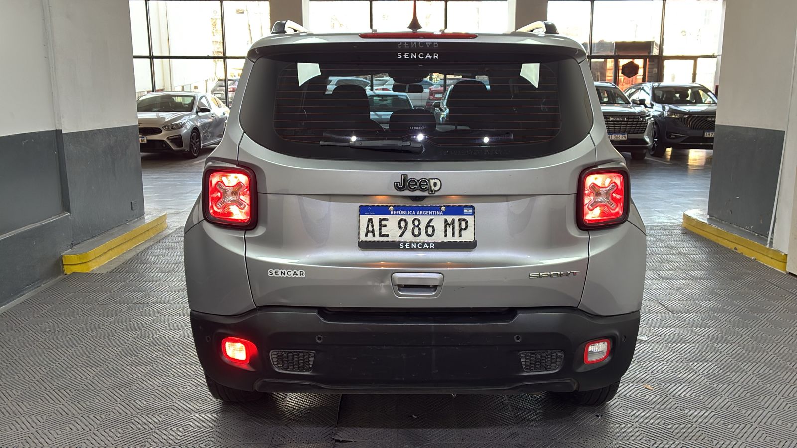 Foto 7 de Jeep Jeep Renegade 1.8l Sport