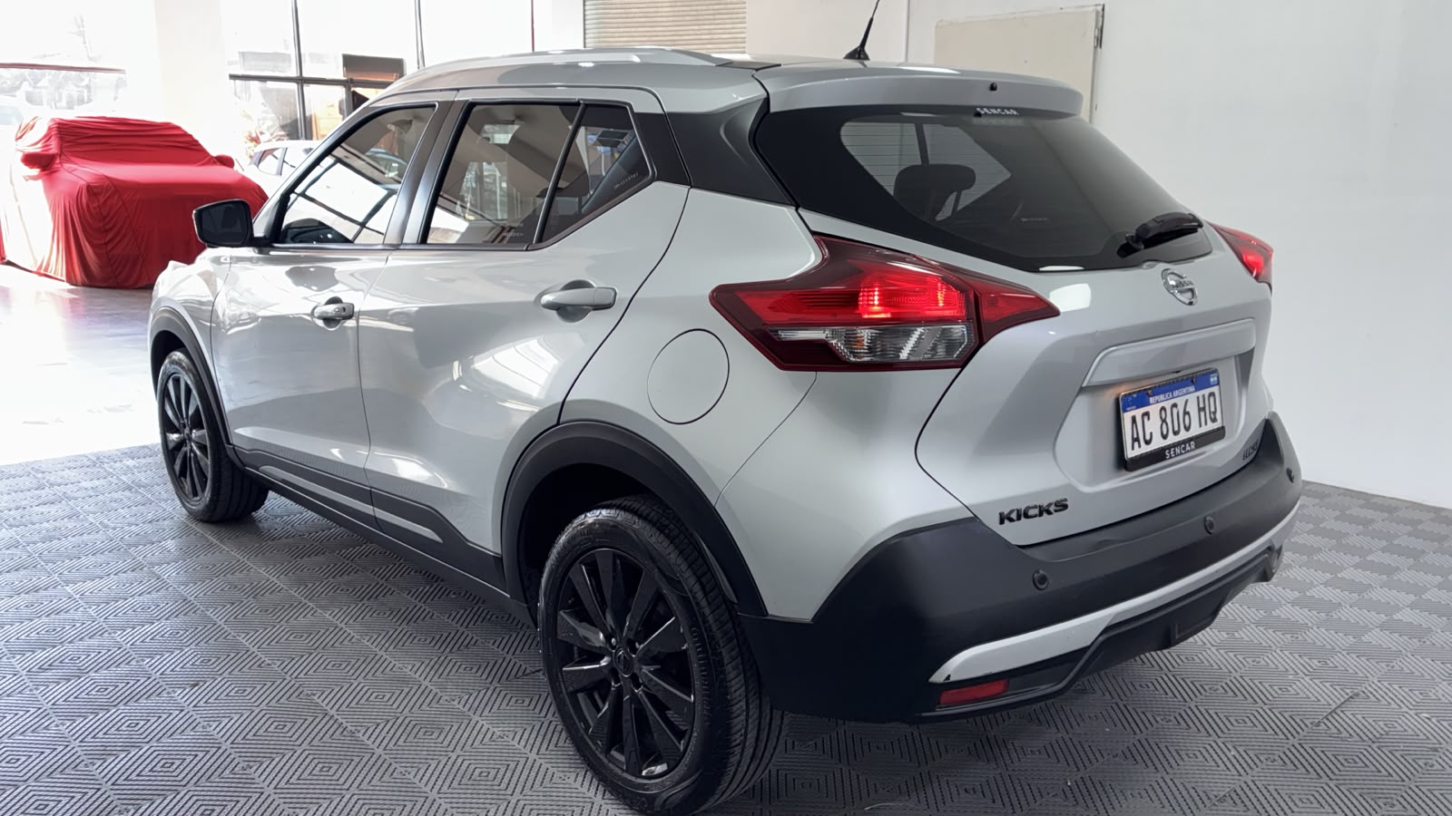 Foto 5 de Nissan Kicks Exclusive CVT F2